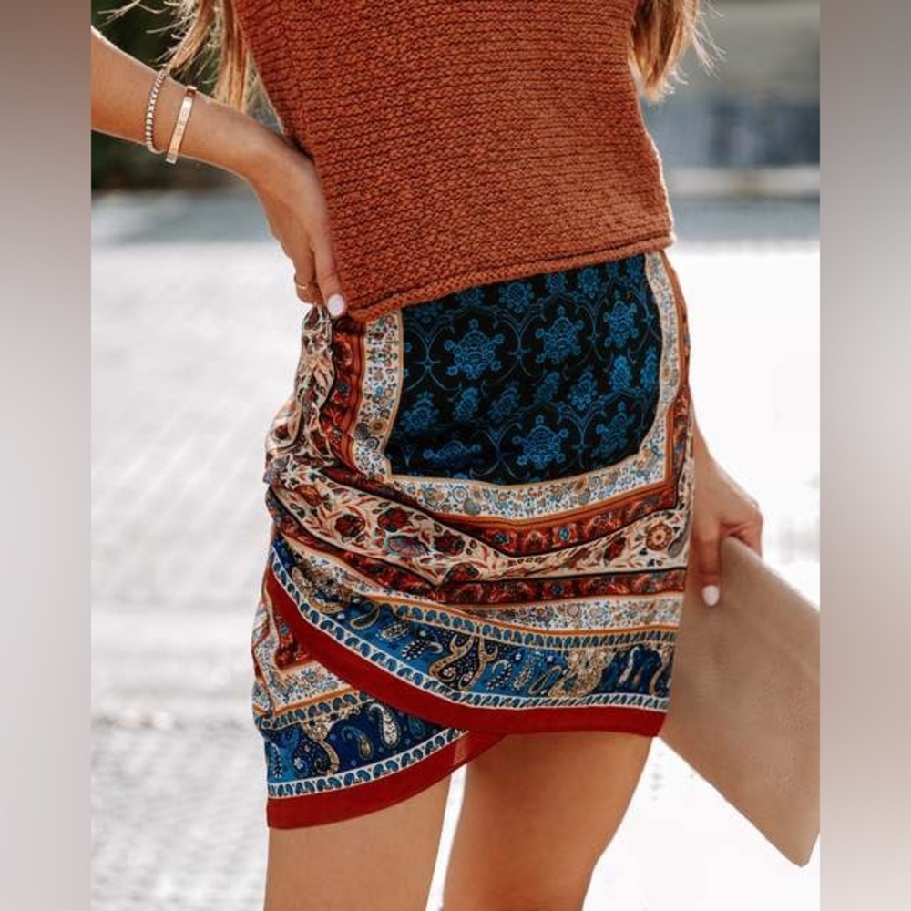 Vici Larsa Printed Mini Skirt Size small